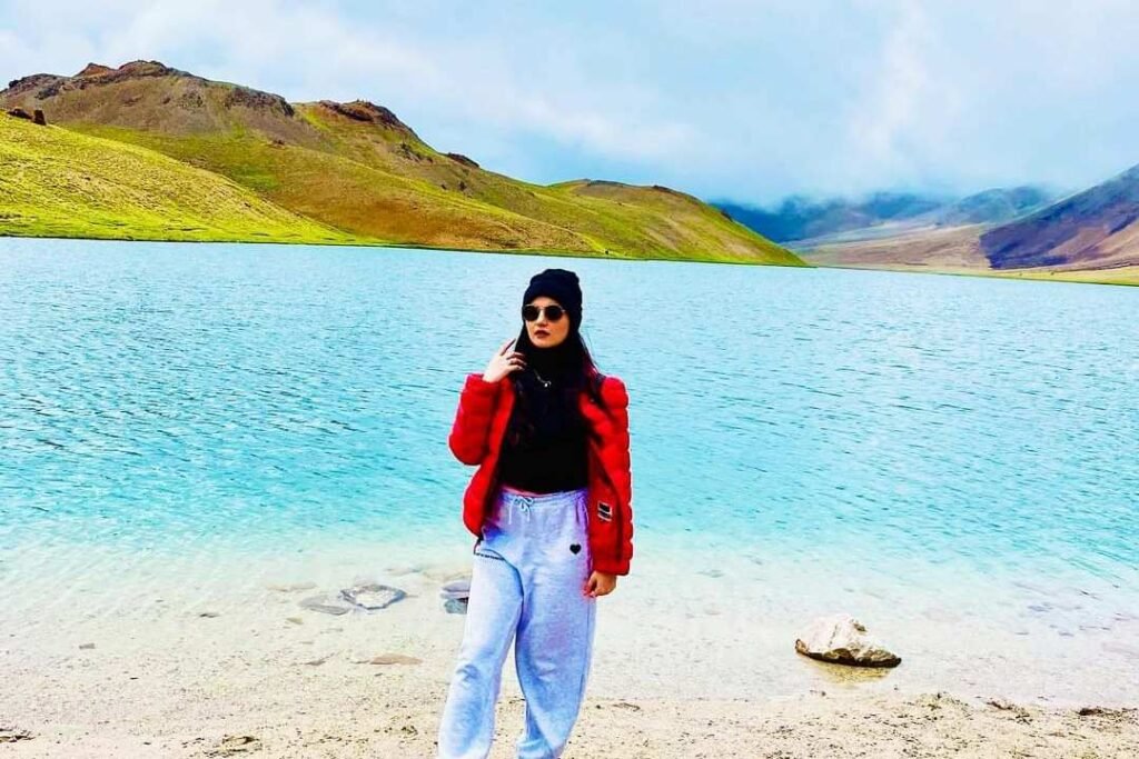 chandratal-lake