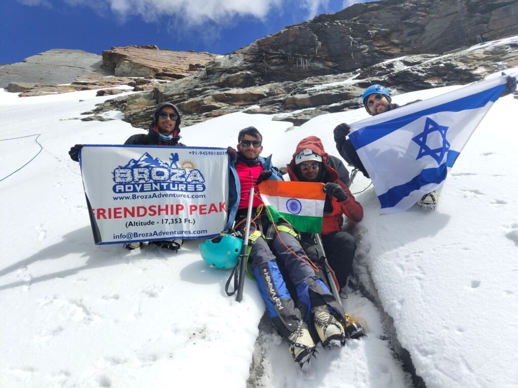 friendship-peak-trek